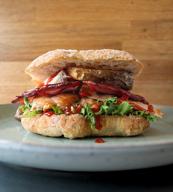 Halbes oder ganzes Brötchen (Ciabatta oder Mehrkorn)